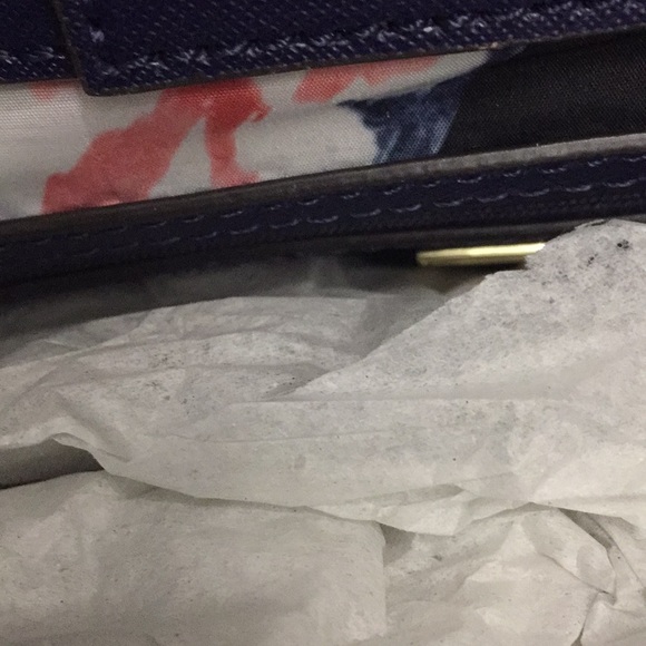 Beautiful Anne Klein bag - Picture 4 of 5